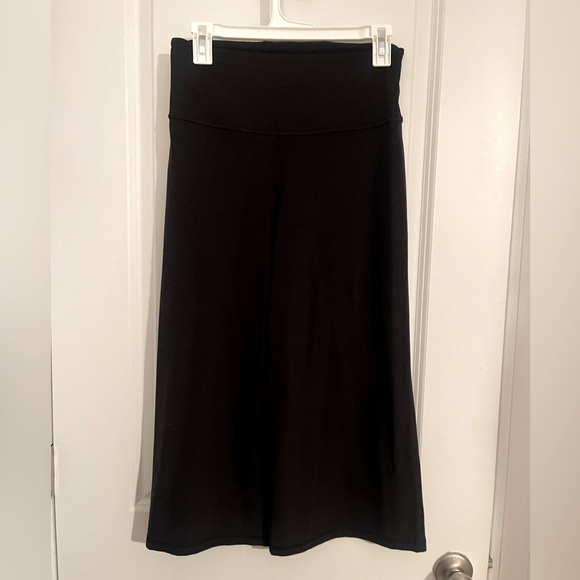 EUC Women’s Athleta Elation Wide Crop Activewear/ Yoga Pant Black Size M Petite - Picture 5 of 9